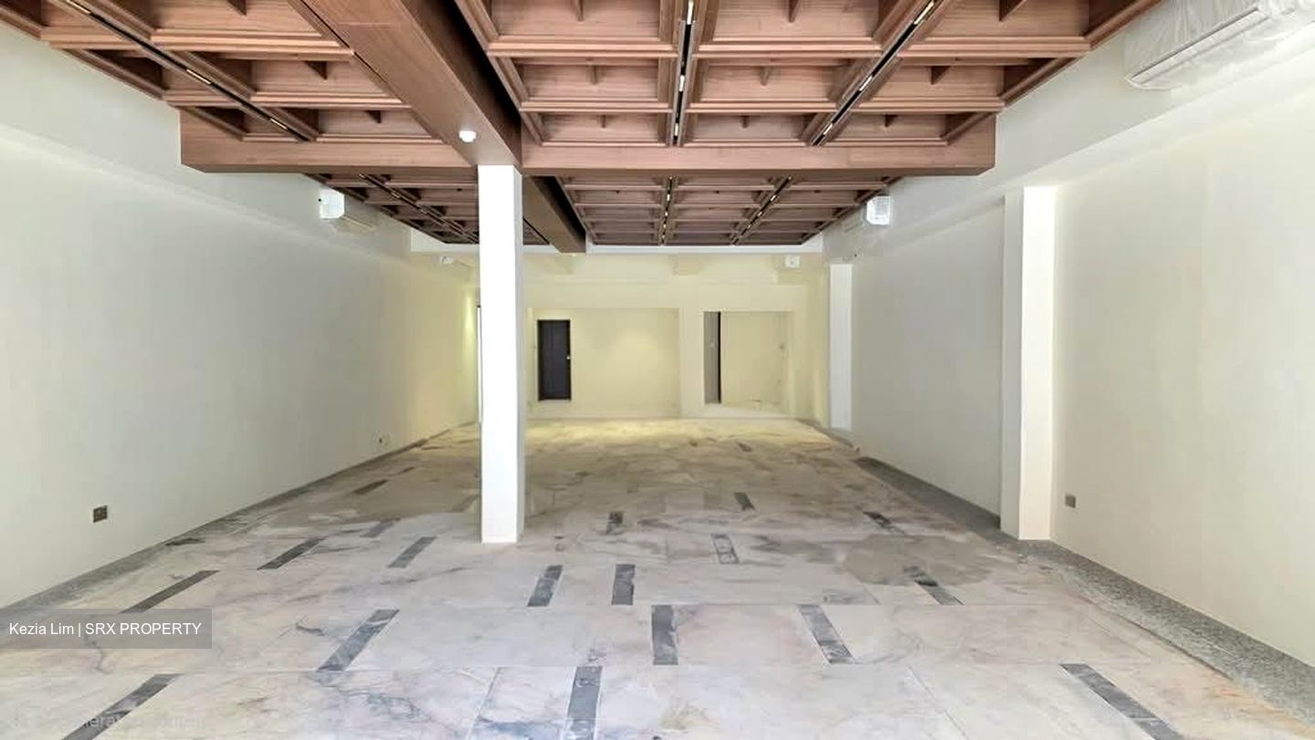 South Bridge Road (D1), Retail #568099511